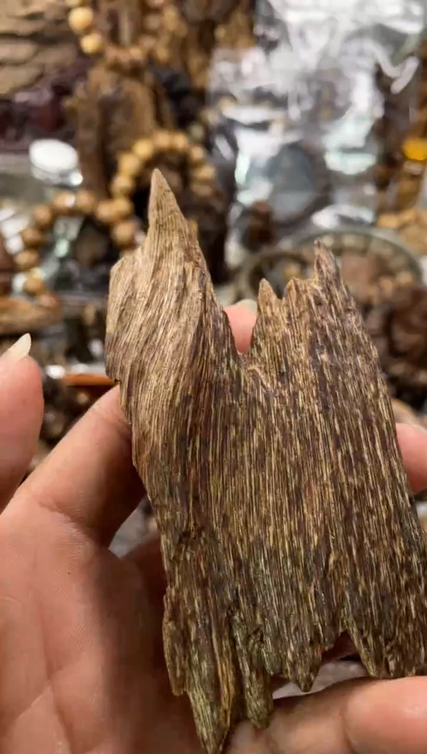 沉香沉香碎屑j*y沉香  越南芽庄