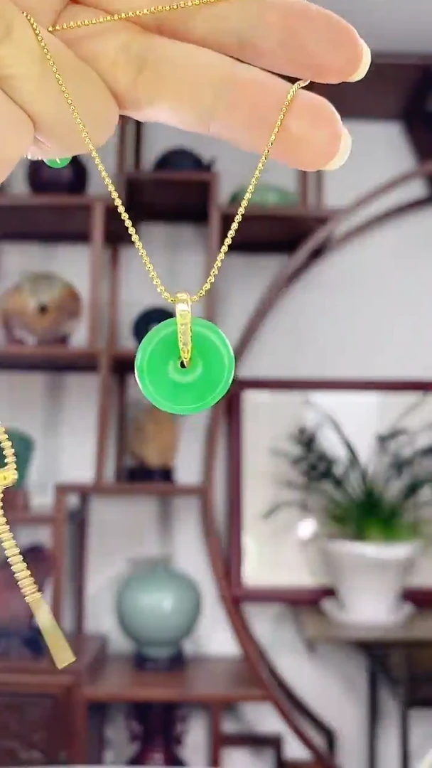 翡翠未镶嵌吊坠(赠链)X20阳绿小扣子