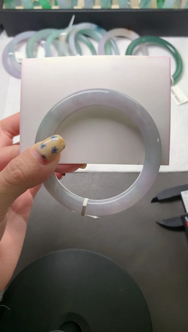 未镶嵌手镯（圆镯）翡翠54.8*8.9*9.1