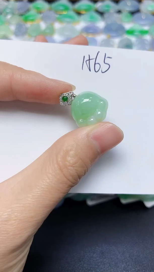 翡翠未镶嵌颈饰 天然缅甸翡翠A货