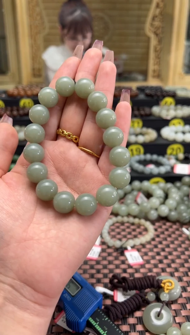 【闪购商品】和田玉手串未镶嵌且末料青白玉卡14手串