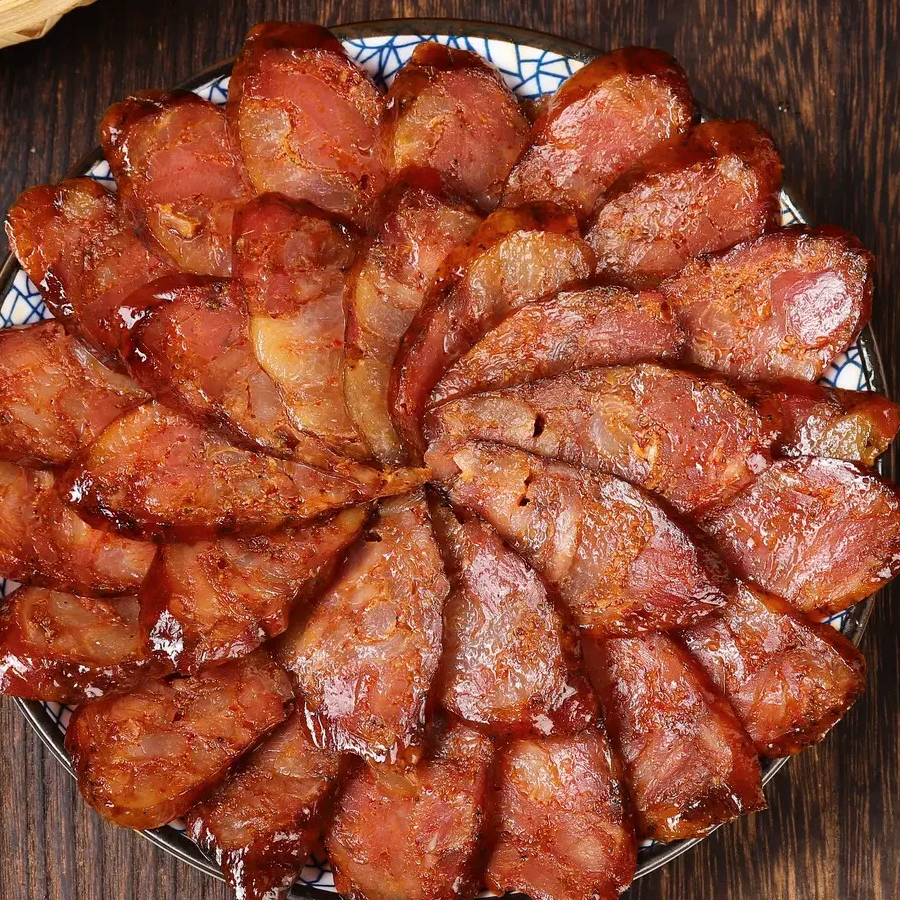 农村柴火烟熏腊肠