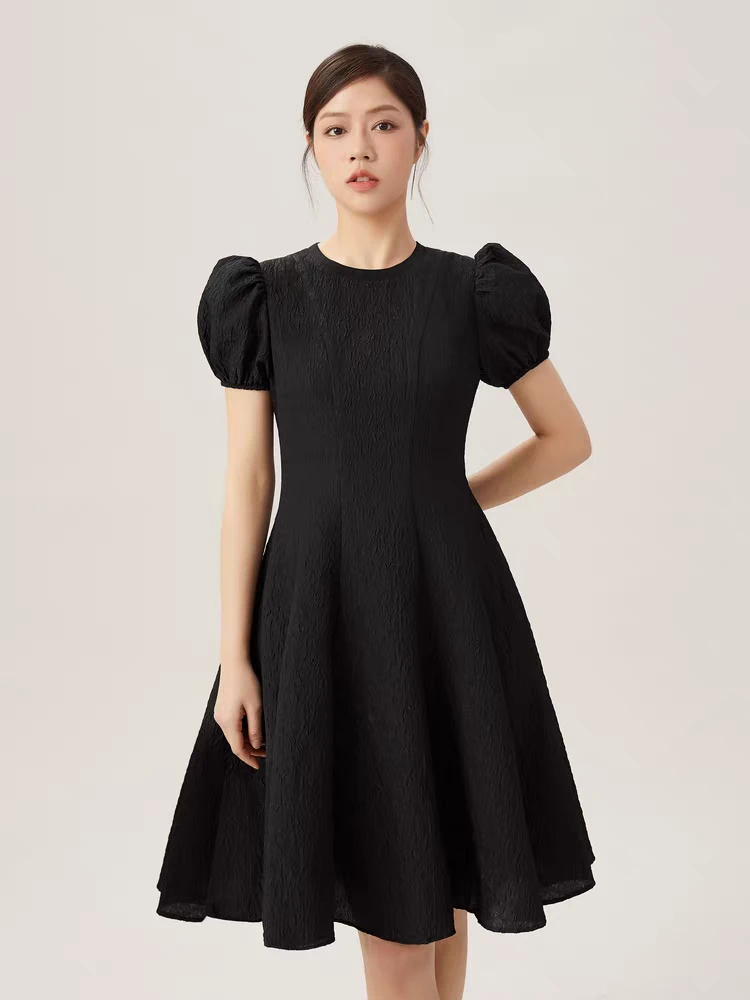 哥弟阿玛施正圆领纯色早秋泡泡袖连衣裙泡泡袖优雅礼服设计感夏季