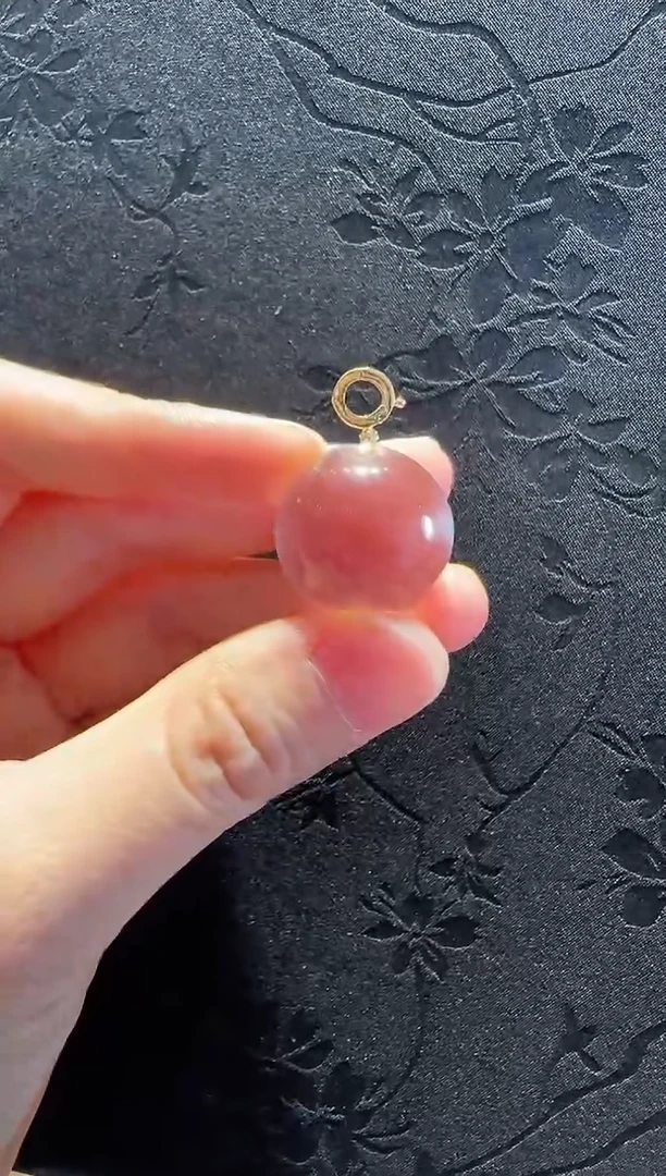 18K金镶嵌颈饰水晶大球款