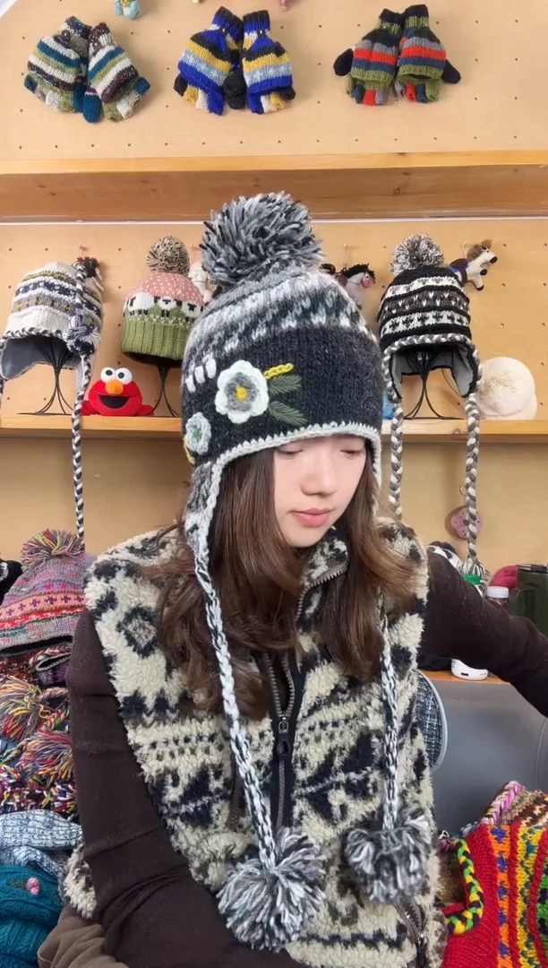 羊毛百分百纯手工长辫子黑色