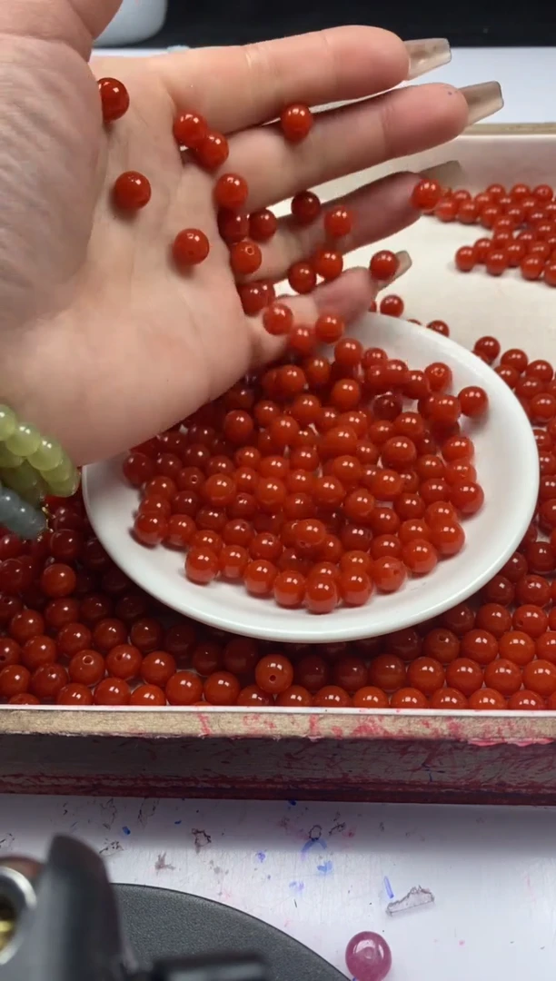 【闪购商品】玛瑙/玉髓颈饰未镶嵌w2185满肉南红8mm30颗