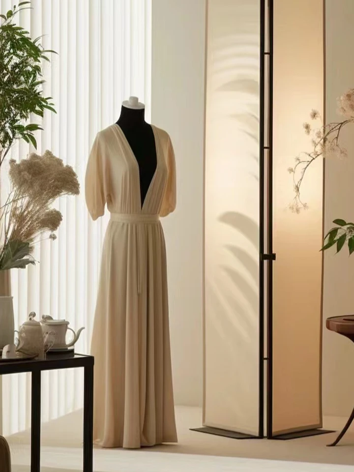 Hyy花衣衣【E301-E400】早秋新款高级感每日穿搭气质显瘦连衣裙女