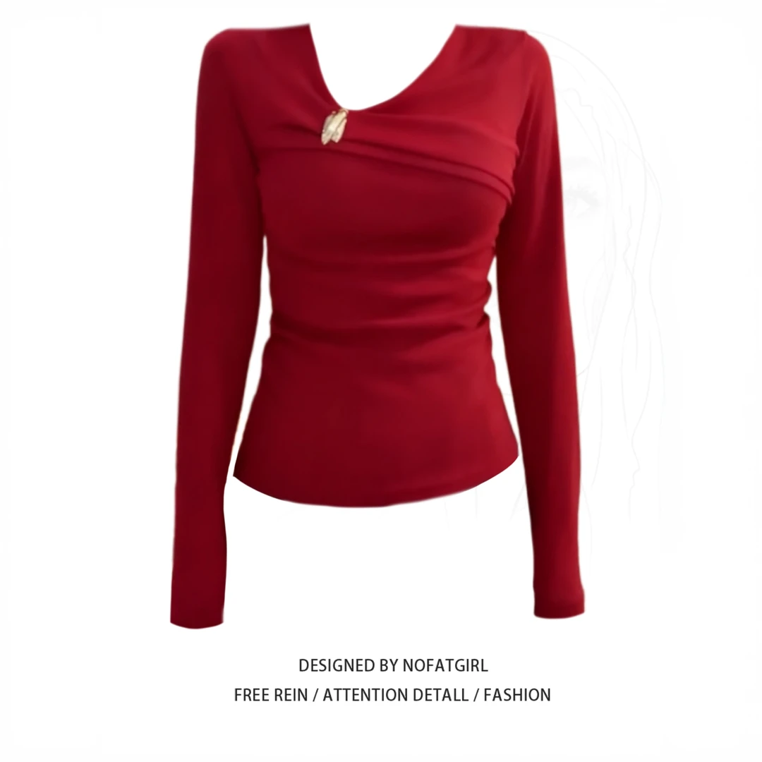 大码胖妹妹甜辣妹红色金属扣扭结针织衫女秋冬季显瘦修身软糯上衣