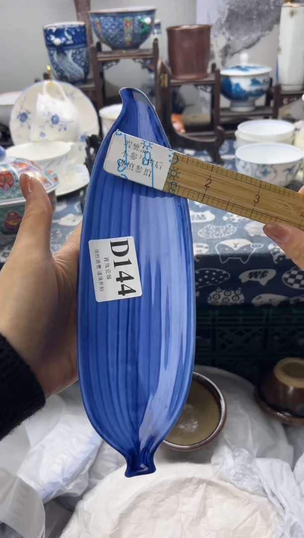 瓷片暮**影  D144