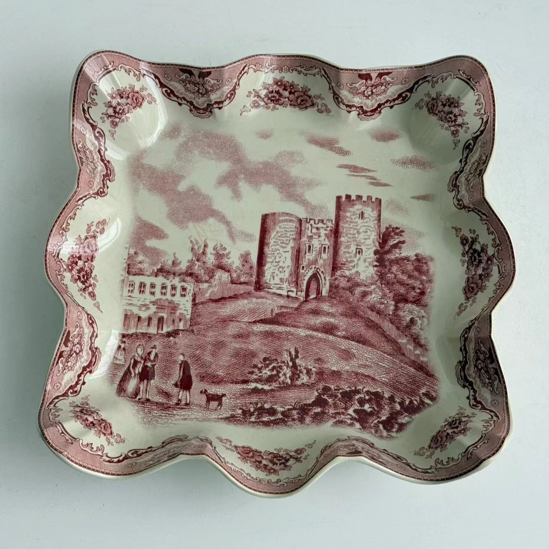 红色城堡系列釉中彩黑瓷四脚果盘29×29×8cm095