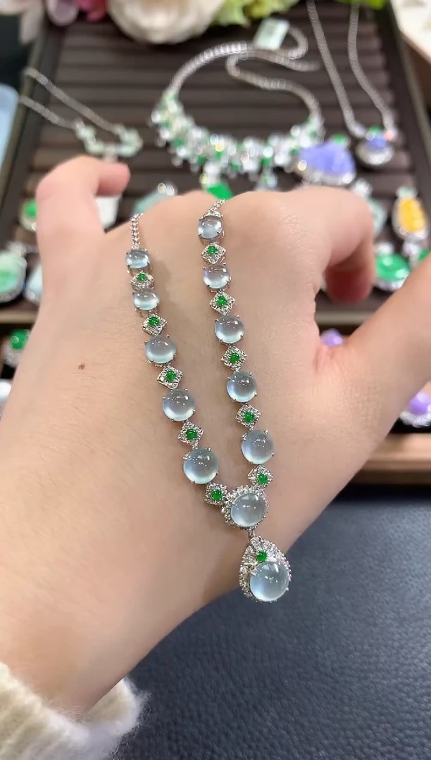 套链18K金镶嵌翡翠g54