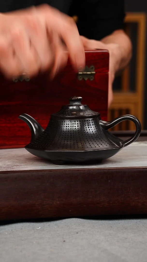 【闪购商品】紫砂茶壶古乌泥 八方云炉 刻绘