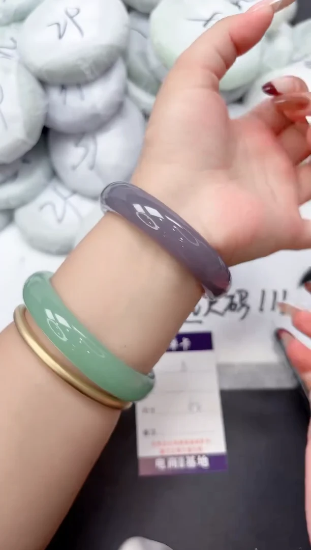 未镶嵌手镯石英质玉5-62