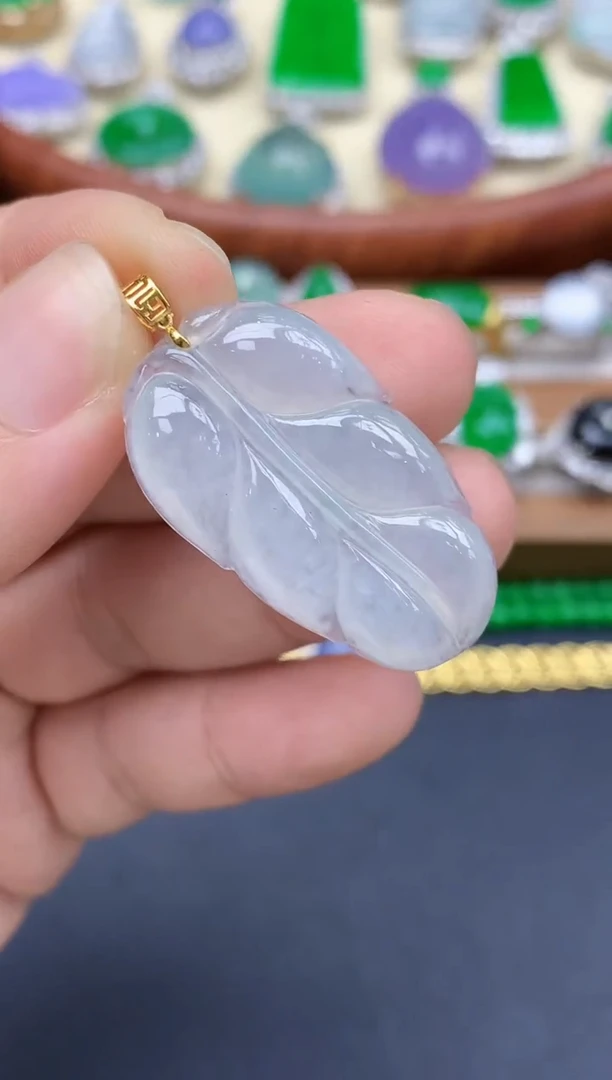 颈饰18K金镶嵌翡翠59-中国好珍宝