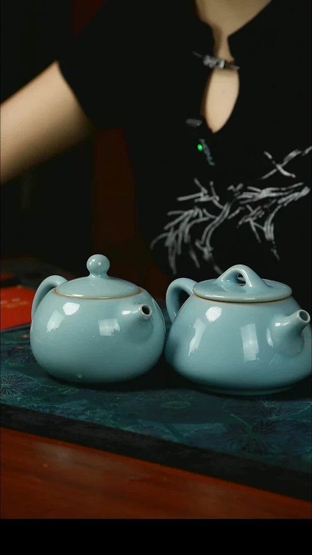 规*师倒烧西施壶 支钉石瓢壶 两个问青杯  一级品