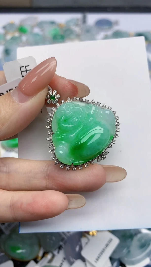 【闪购商品】翡翠挂件18K金镶嵌天然翡翠A货