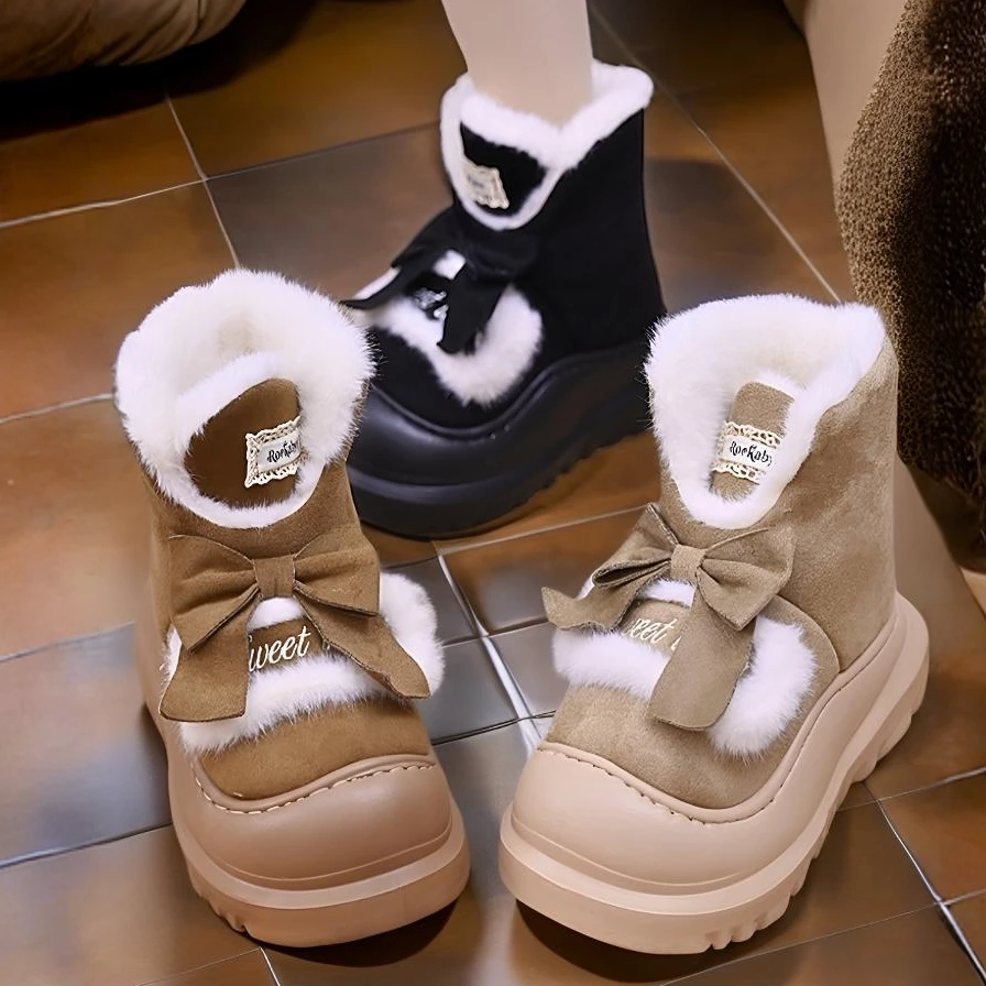 时尚厚底百搭防滑保暖棉鞋女2025冬季新款小众加绒加厚中筒雪地靴