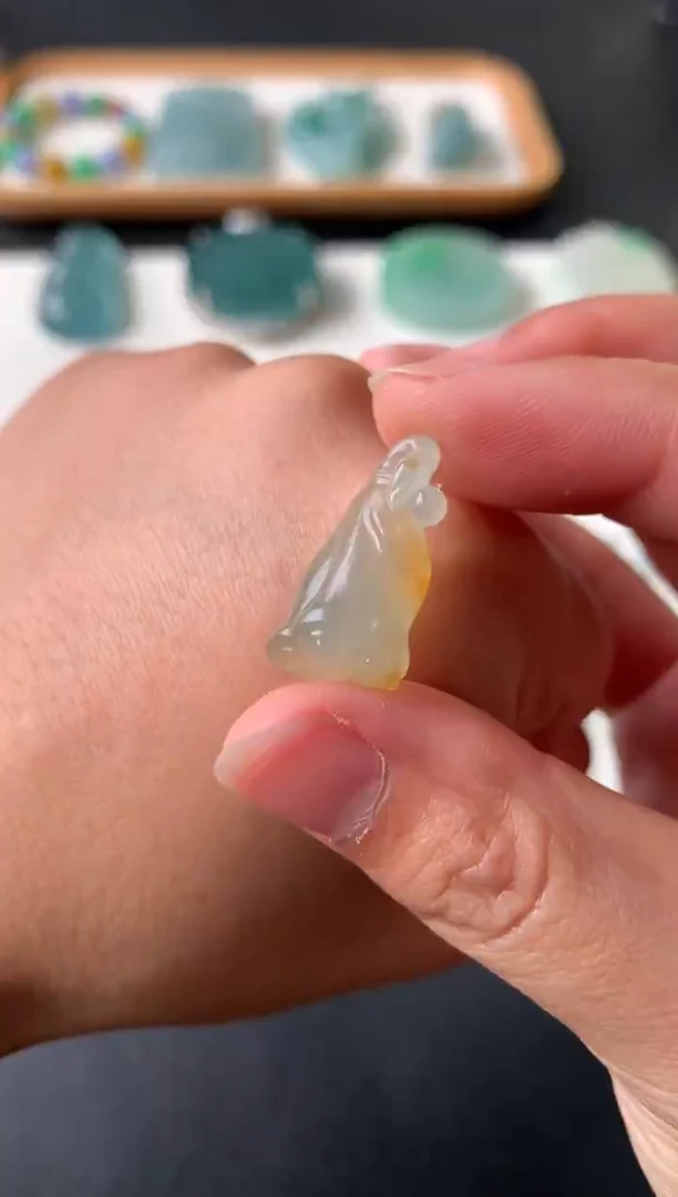 未镶嵌定制翡翠