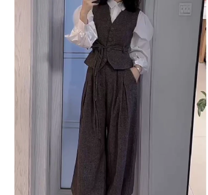 2025洋气新款时尚女装网红宽松棉服潮流爆款衬衫马甲裤子两件套抹