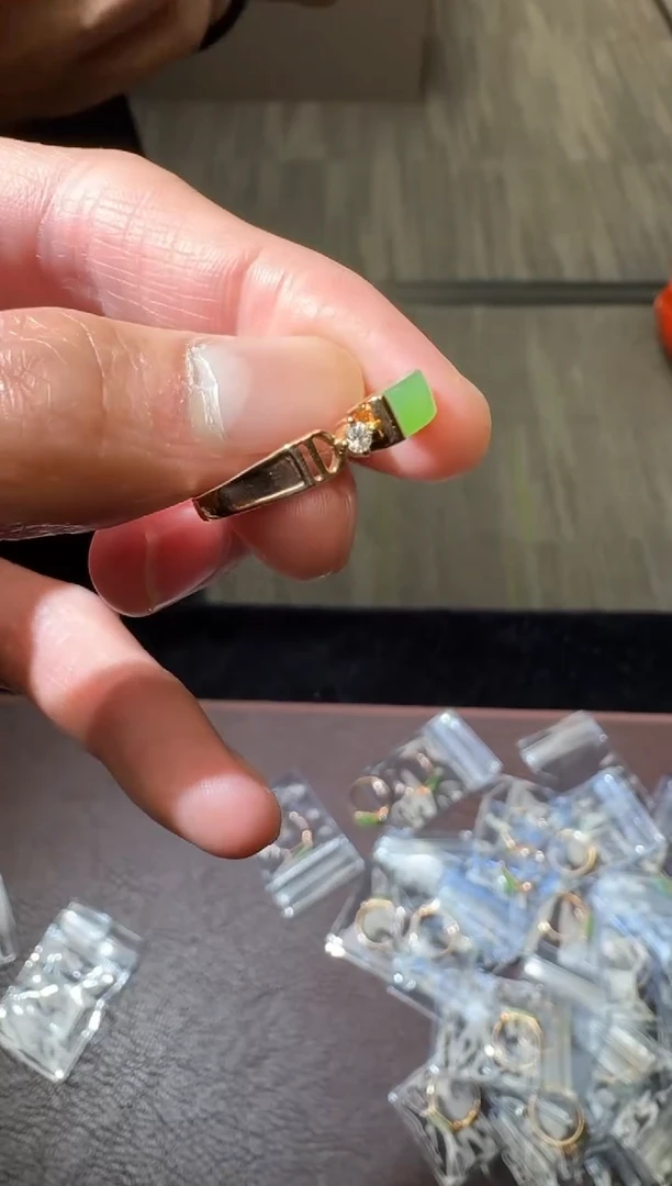 【闪购商品】和田玉戒指18K金镶嵌124刘洋