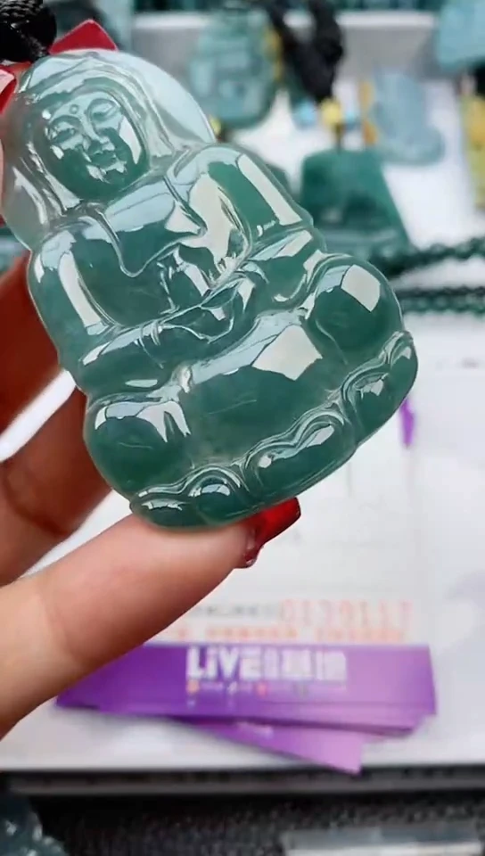 【闪购商品】翡翠颈饰未镶嵌