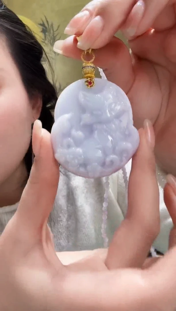 颈饰未镶嵌翡翠吊坠