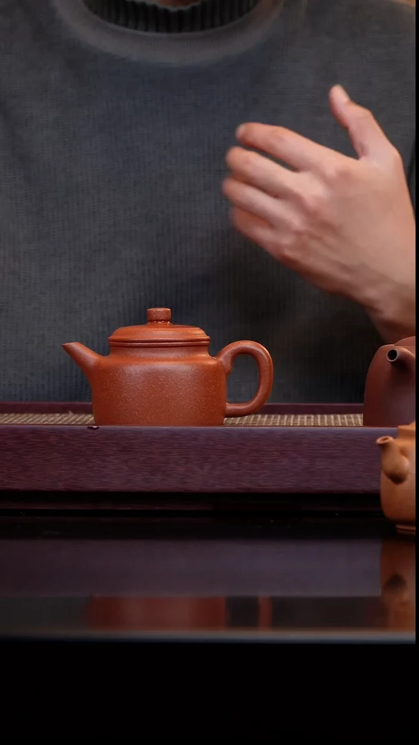 茶壶紫砂宝山红降坡半手剑流德钟170cc