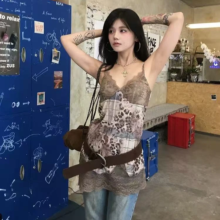 复古辣妹连衣裙女夏季豹纹蕾丝吊带上衣V领度假裙子