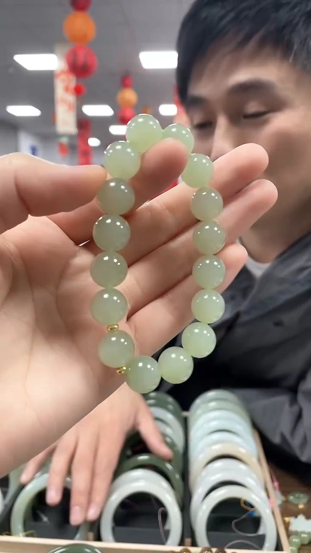 【闪购商品】和田玉手链未镶嵌翠胶猫卡12手串一条