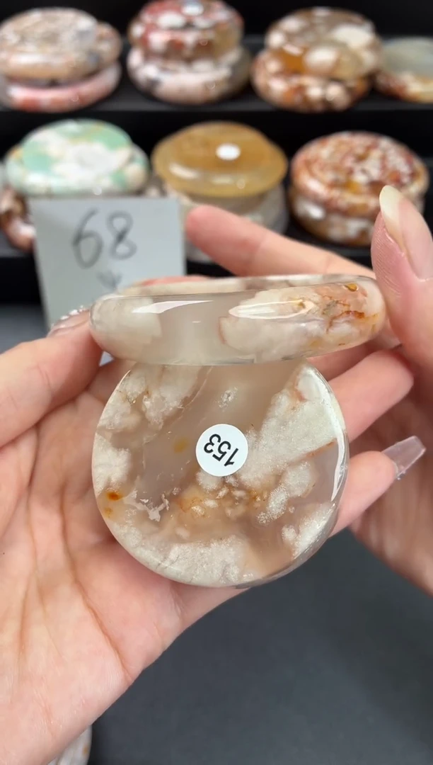 手镯玛瑙/玉髓未镶嵌石英质玉53圈(赠送镯心)圈口建议拍大