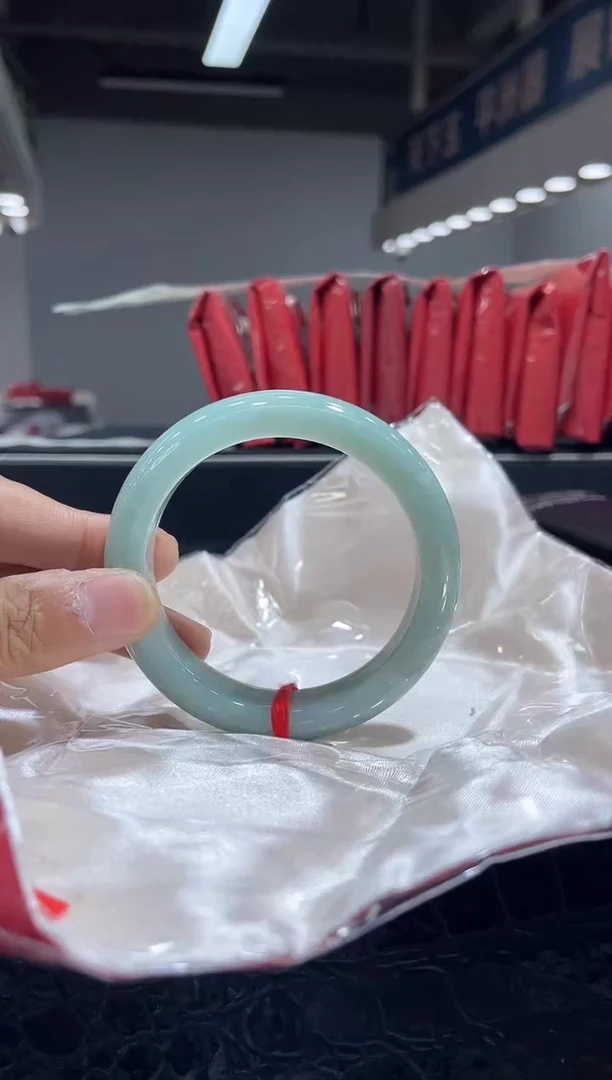 未镶嵌手镯翡翠6