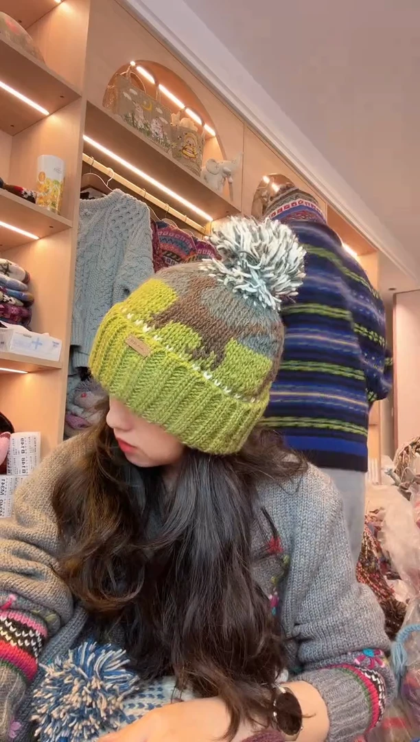 羊毛纯手工小狗帽子