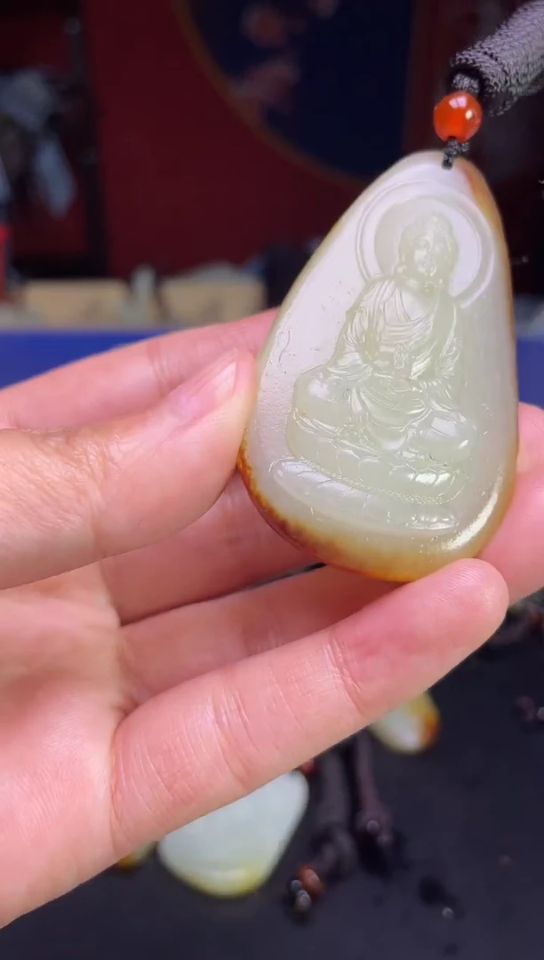 颈饰未镶嵌和田玉1