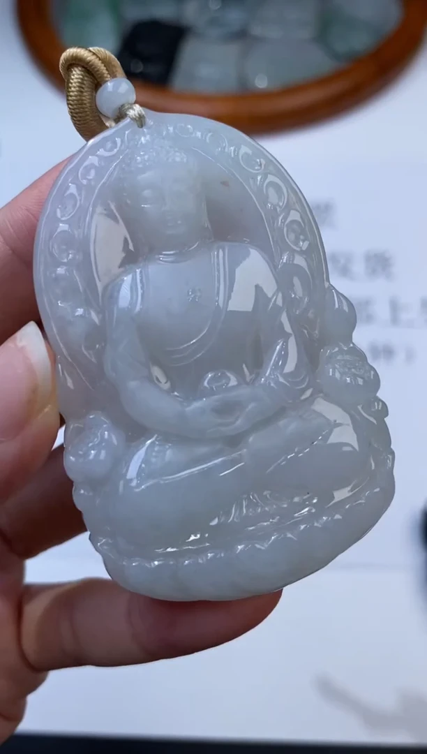 未镶嵌挂件翡翠305900    多人