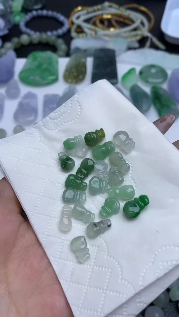 未镶嵌定制翡翠翡翠毛货~