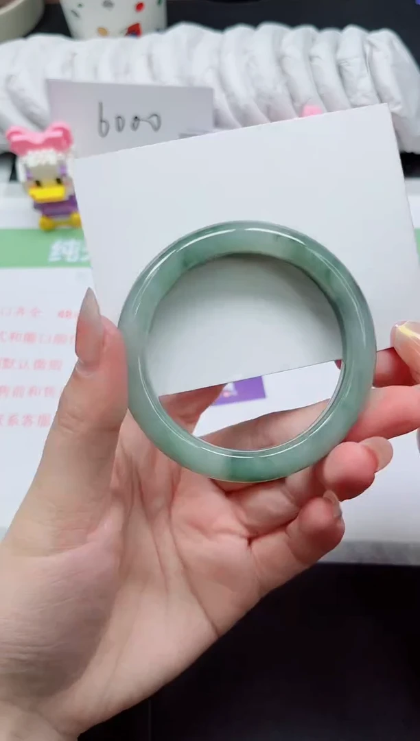 【闪购商品】石英质玉手镯未镶嵌170