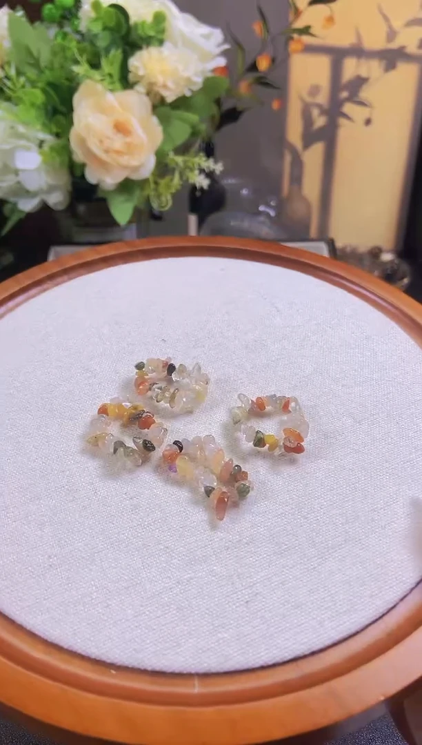 水晶戒指未镶嵌彩兔毛随行