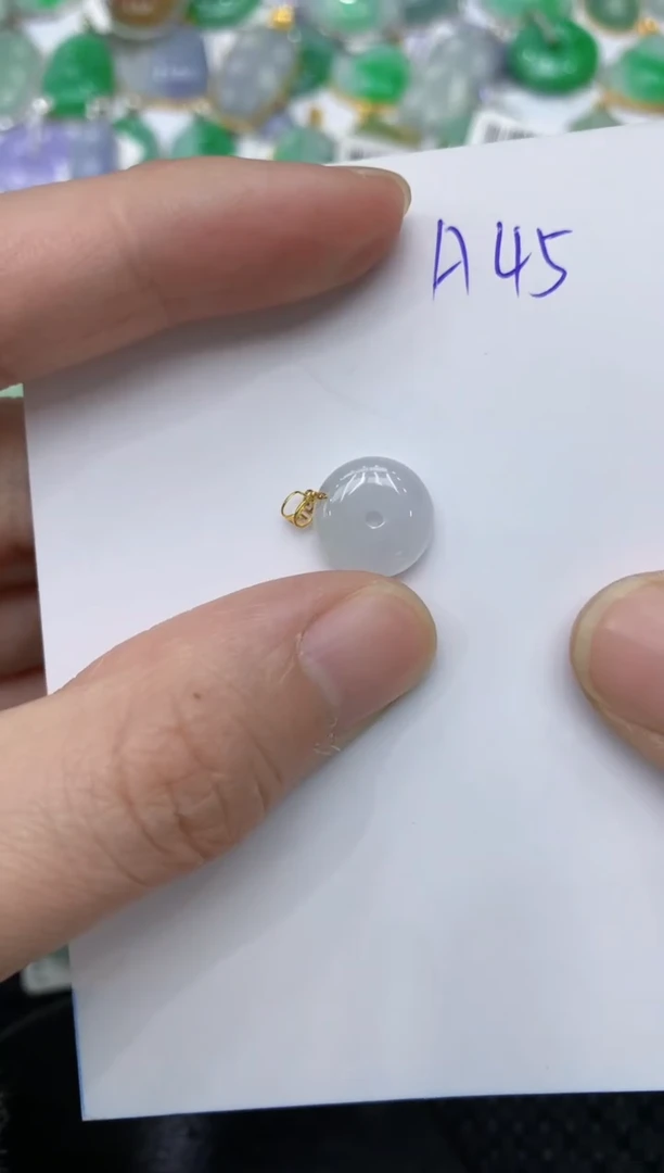 【闪购商品】翡翠颈饰18K金镶嵌11111111111