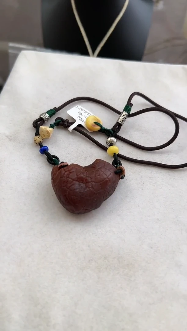 【闪购商品】琥珀裸石未镶嵌10205021-吊坠