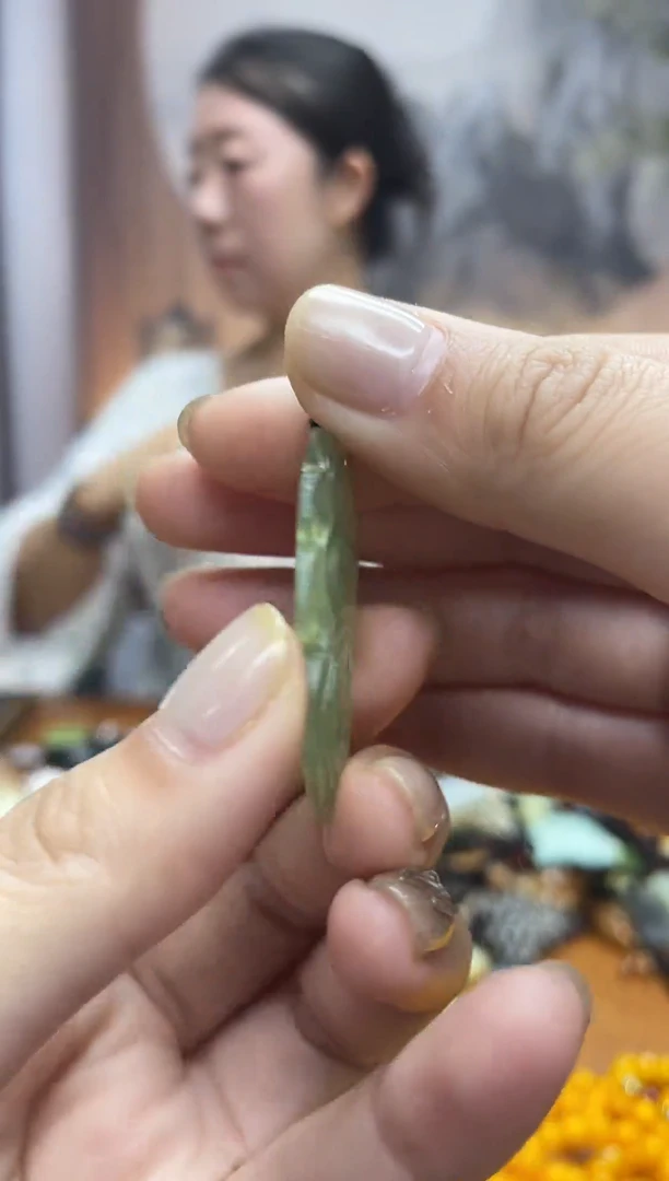 未镶嵌岫玉吊坠·