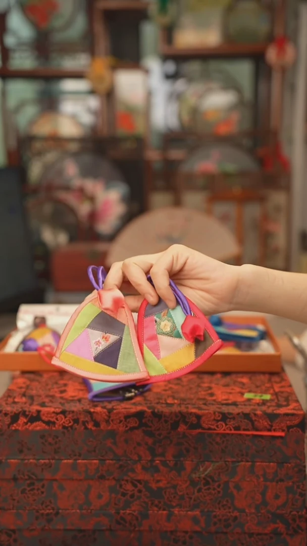 扇子钥匙扣 绣花吊坠非遗