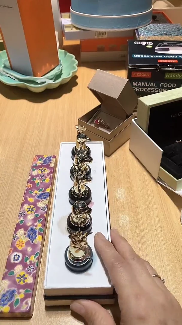 【闪购商品】瓷片锅碗瓢盆一件不剩