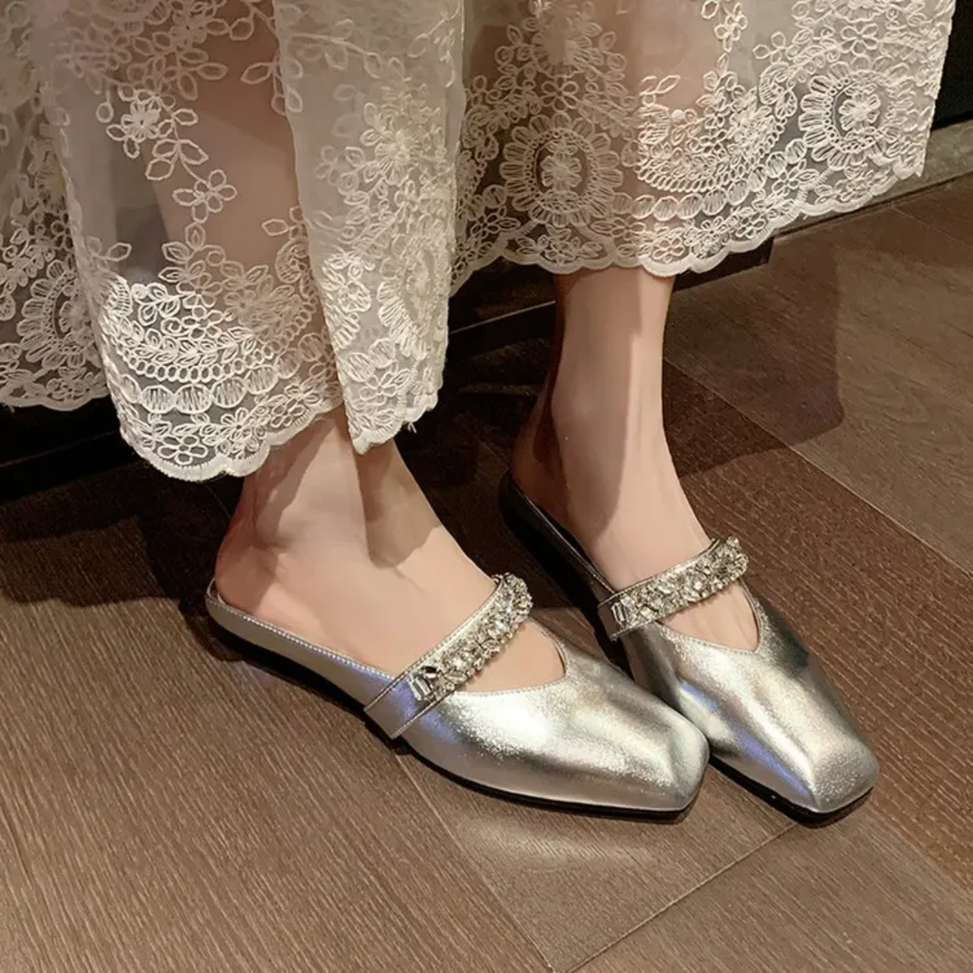 迈露迪水钻包头漆皮低跟(1-3cm)包头拖春季百搭尖头时尚5