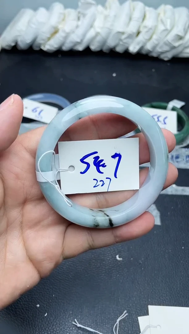 未镶嵌手镯翡翠227