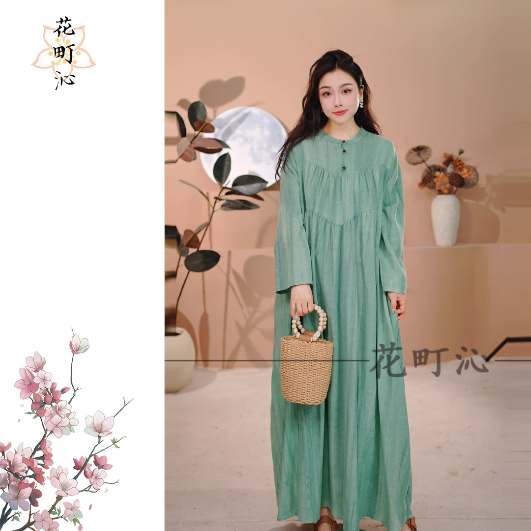 2121 春款上新女士宽松休闲长款圆领时尚长袖气质竖扣百搭连衣裙