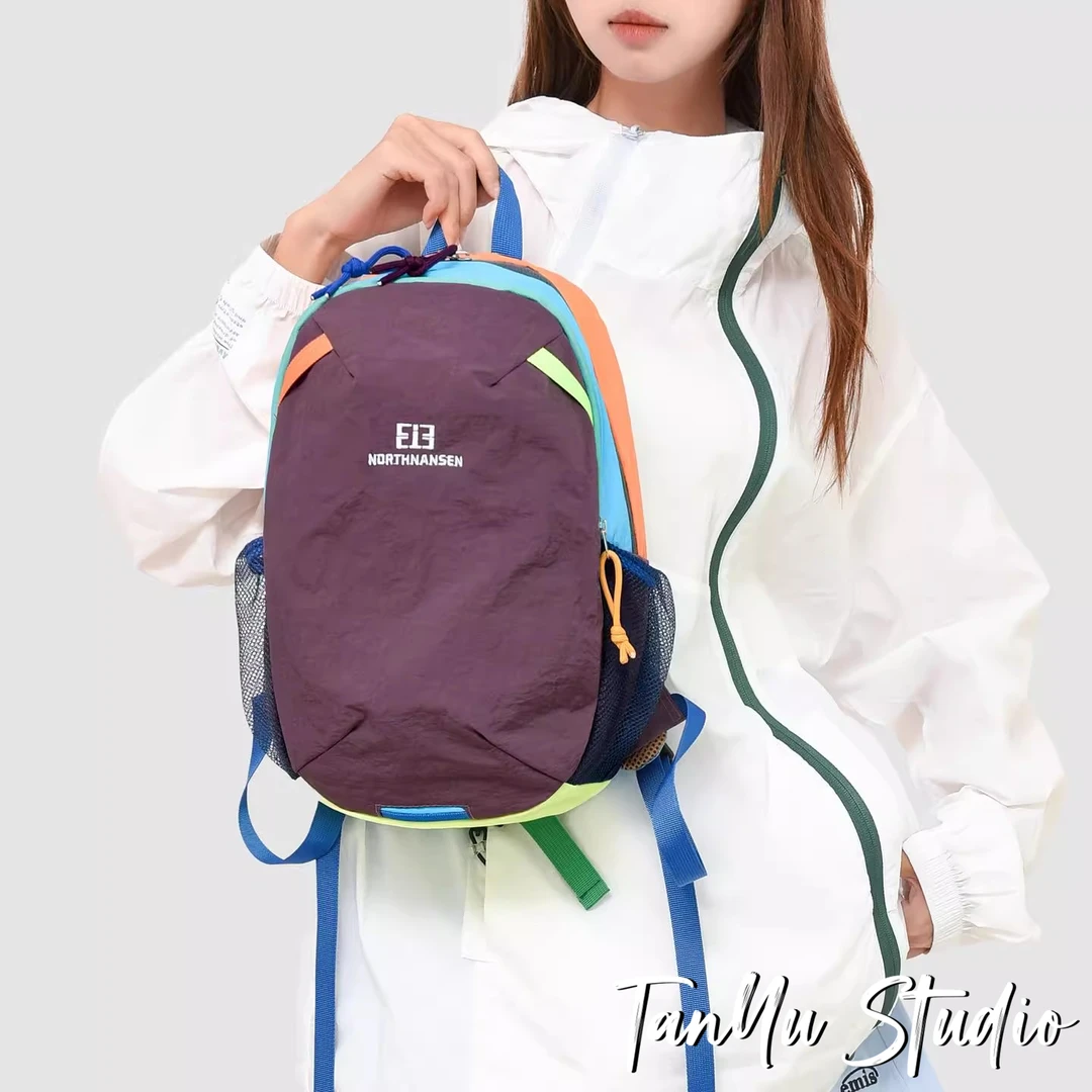 探屿拼色户外登山包大容量轻便双肩包女休闲百搭电脑包大学生书包