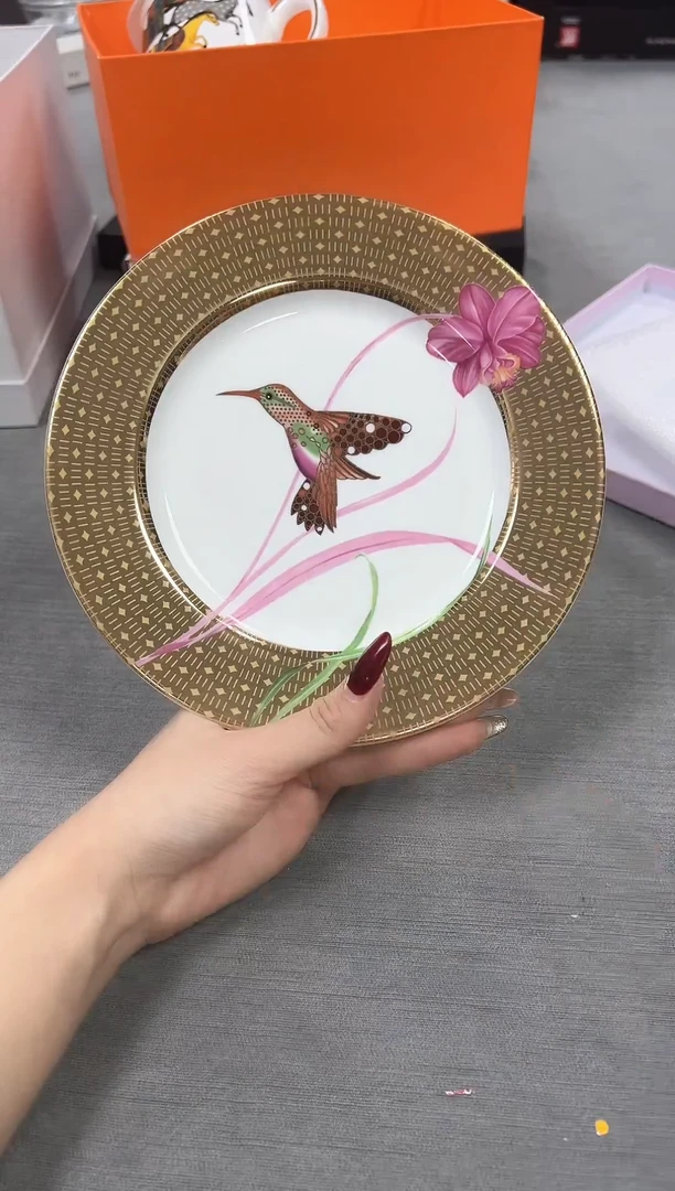 【闪购商品】瓷片新号开播不计成本欢迎点菜！