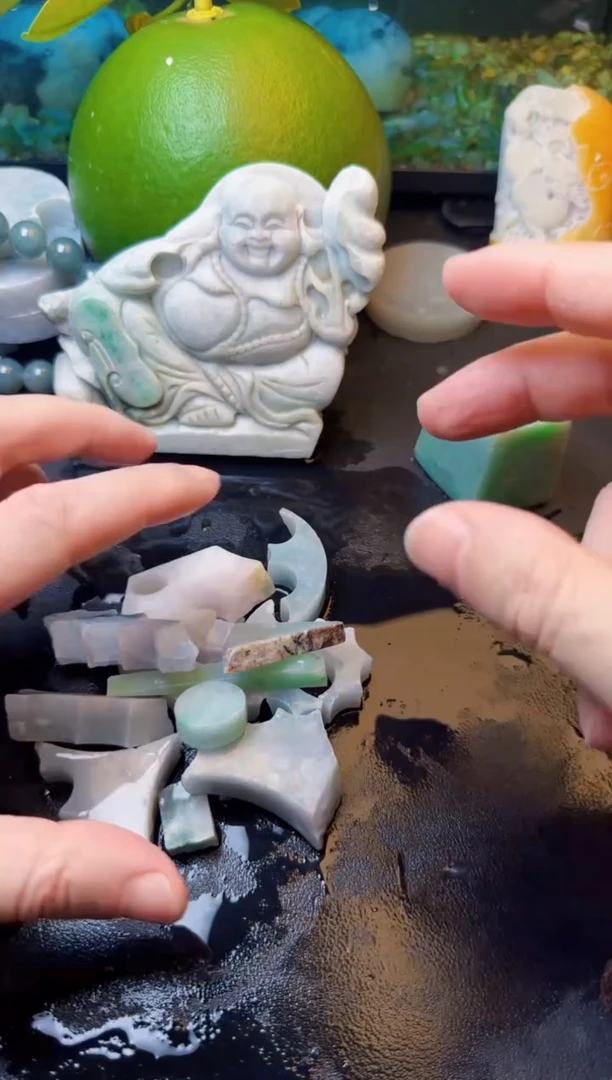 翡翠未镶嵌颈饰天然缅甸A货翡翠292