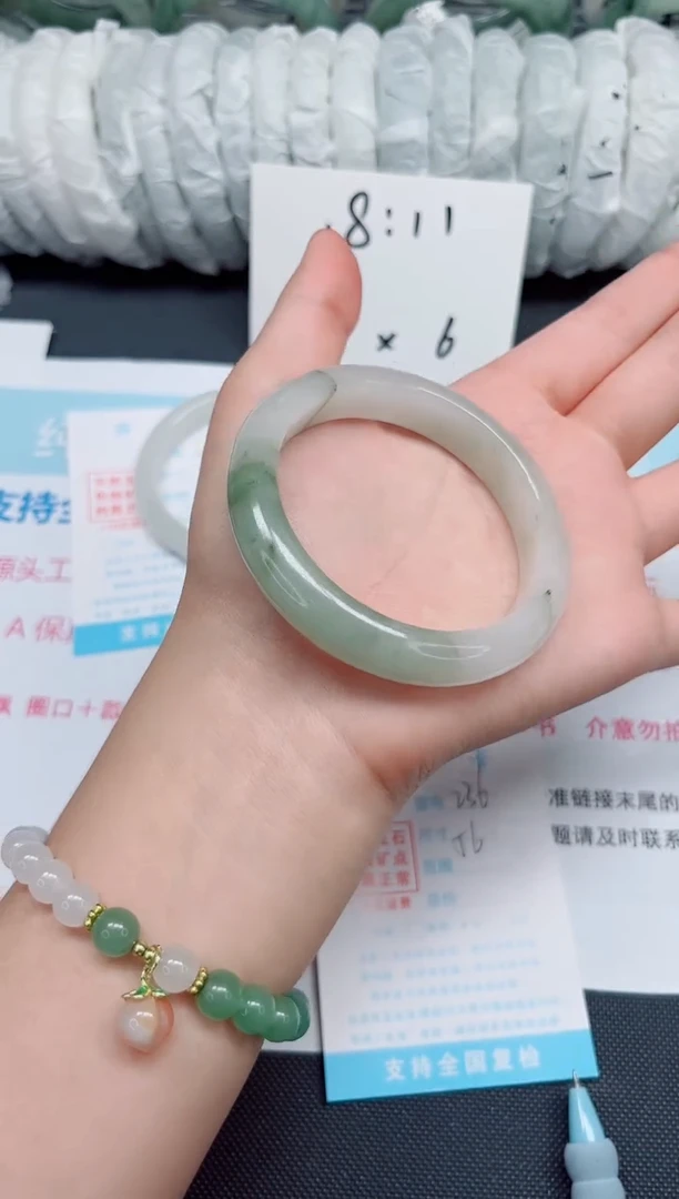 石英质玉手镯未镶嵌236-56
