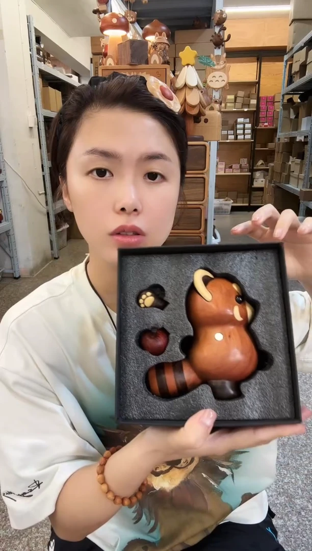 木小熊猫头顶苹果微瑕